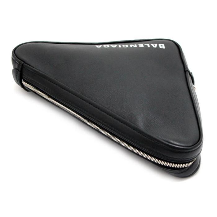 BALENCIAGA（バレンシアガ） トライアングル クラッチバッグ