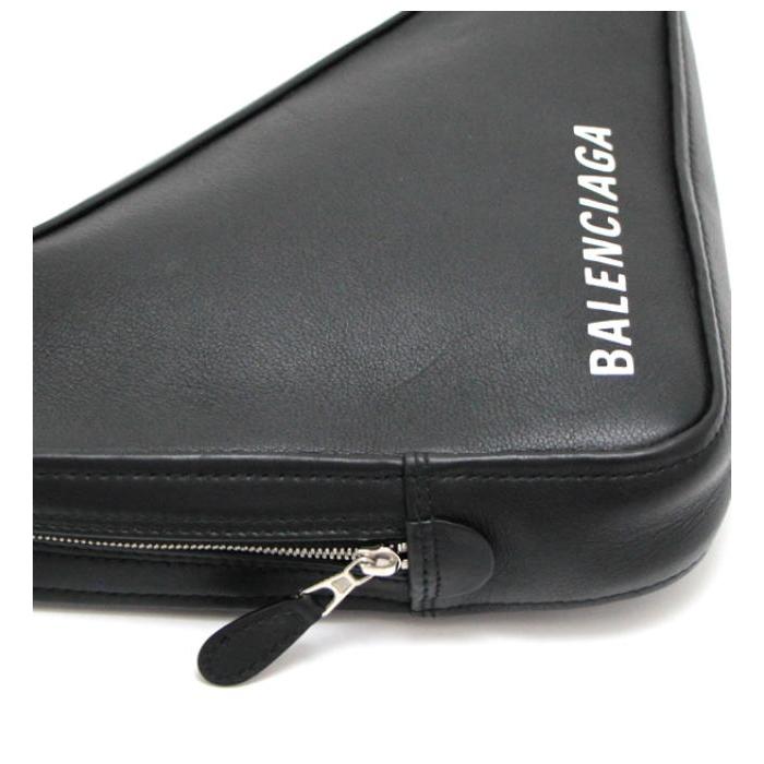 BALENCIAGA（バレンシアガ） トライアングル クラッチバッグ
