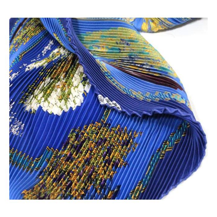 箱付き新品級⭐️エルメス プリーツカレ90 スカーフ ブルー系 防寒にも HERMES（エルメス） 美品 カレ90 プリーツスカーフ 盆栽 美しき時
