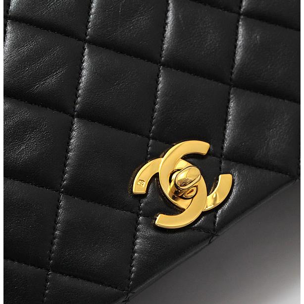 【美品】CHANEL ラムスキン フラップショルダーバッグ ブラック シャネル CHANEL マトラッセ23 フルフラップ ショルダーバッグ