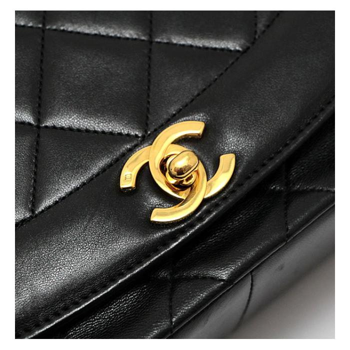 マトラッセ シャネル CHANEL ダイアナフラップ マトラッセ25 チェーン 
