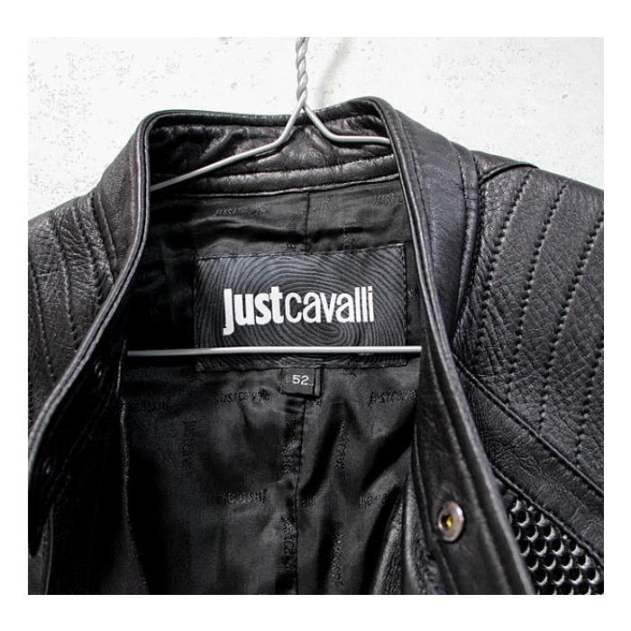 ジャストカヴァリ　レザージャケット Just Cavalli ジャストカヴァリ 刺繍 デザイン レザー ジャケット