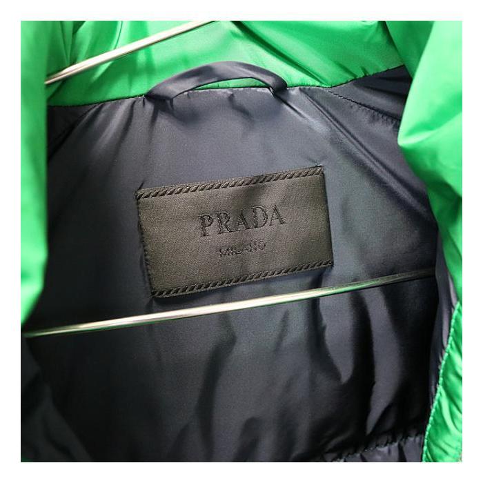 PRADA 銀座店 美品 プラダ 2020年 ダウンジャケット フード付き PRADA 銀座店 美品 プラダ 2020年 ダウンジャケット フード付き