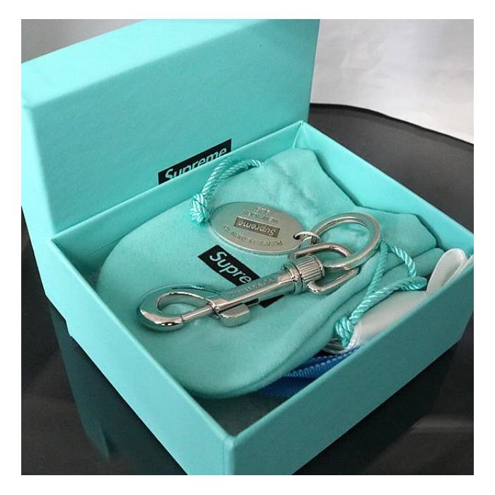 TIFFANY&Co. 銀座店 ティファニー×シュプリーム コラボ キーリング  