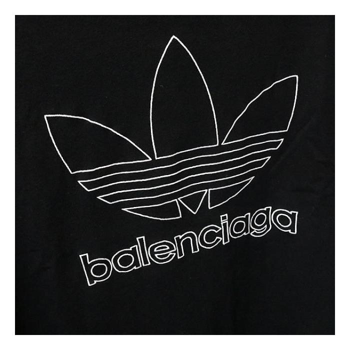 BALENCIAGA（バレンシアガ） 銀座店 アディダス コラボ オーバーサイズ