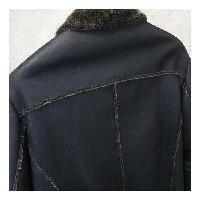 EMPORIO ARMANI 銀座店 ジョルジオアルマーニ ムートン ジップ
