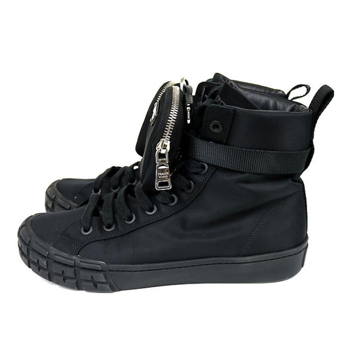 PRADA（プラダ） 銀座店 RE-NYLON ポーチ付き ハイカット スニーカー