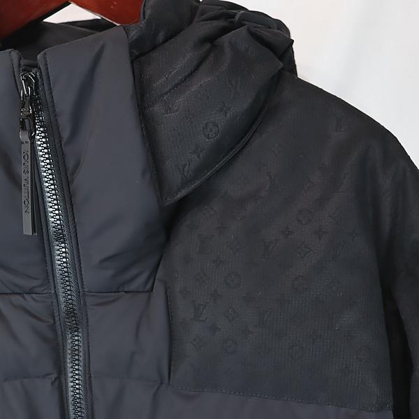 広尾店】美品 ルイヴィトン LOUIS VUITTON ダウンブルゾン 黒 1AFA15