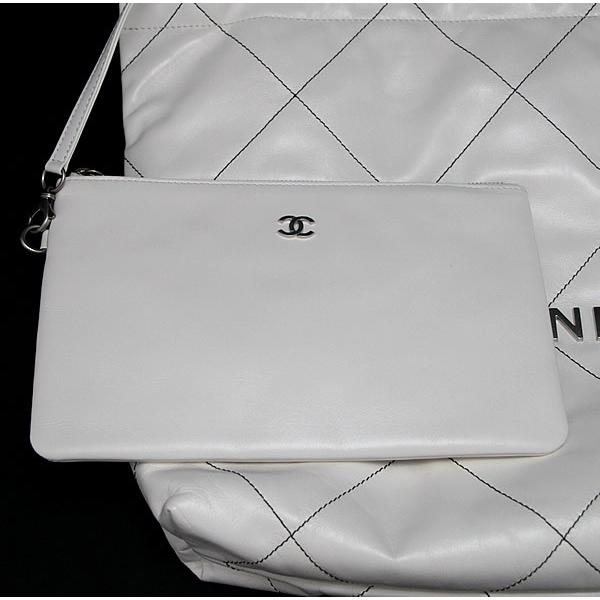 【広尾店】未使用 シャネル CHANEL シャネル22 チェーンショルダーバッグ 白 【14077】 広尾店】未使用 シャネル CHANEL シャネル22 チェーンショルダーバッグ