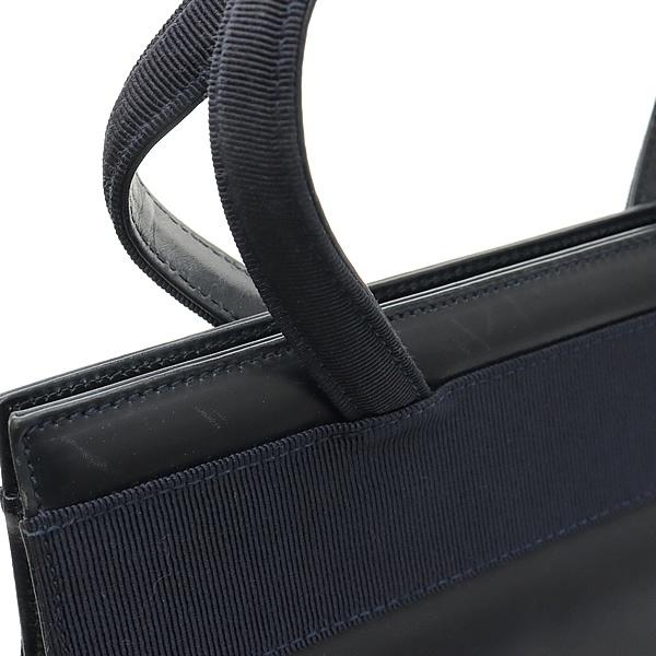 広尾店】サルヴァトーレフェラガモ Salvatore Ferragamo ヴァラリボン