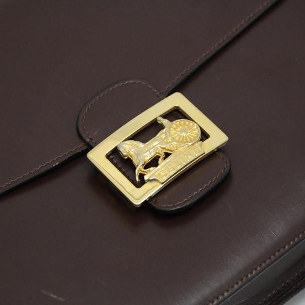 セリーヌ　ダークブラウン レザー ショルダーバッグ　馬車金具　ヴィンテージ CELINE セリーヌ ホースキャリッジ 馬車 金具 レザー ショルダーバッグ