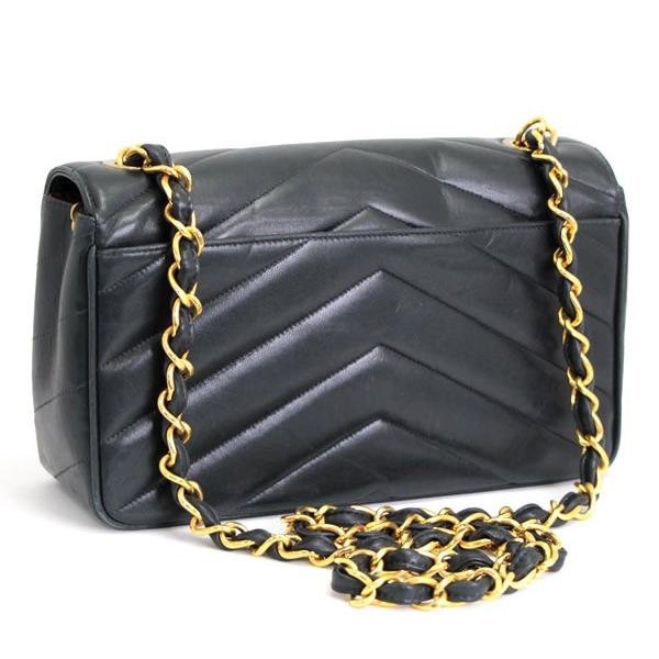 シャネル CHANEL シェブロン Vステッチ シングルチェーン ショルダー