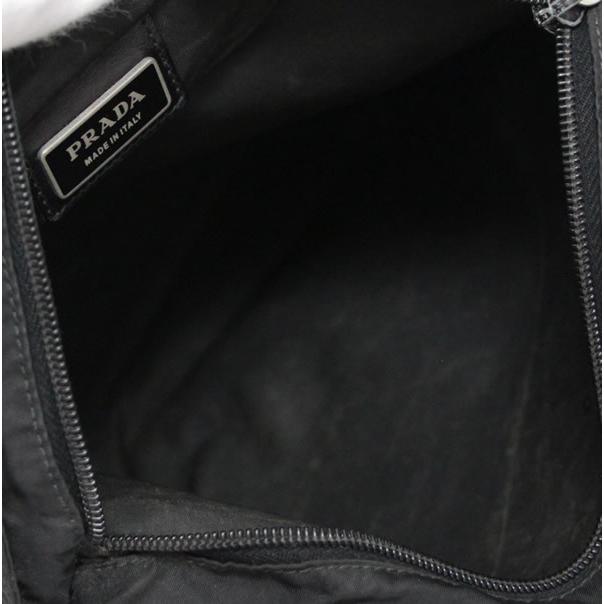 プラダ PRADA 三角ロゴ マチなし ショルダーバッグ ナイロン 黒