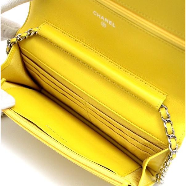 シャネル CHANEL マトラッセ チェーンウォレット イエロー ラム S金具