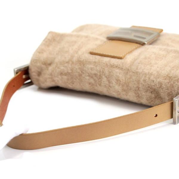 Fendi マンマバケット ウール フェンディ FENDI マンマバケット ズッカ ショルダーバッグ ウール