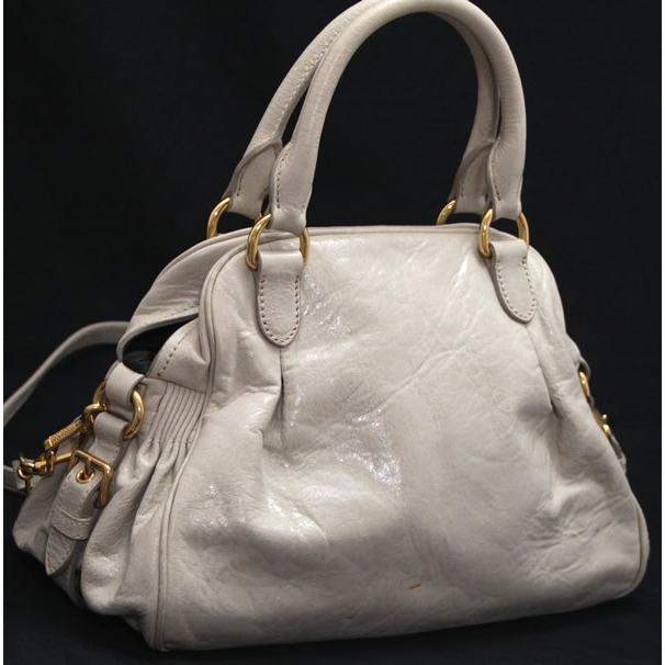 miu miu アイボリー ハンドバッグ2way ミュウミュウ miumiu 2WAYバッグ カデナチャーム レザー アイボリー