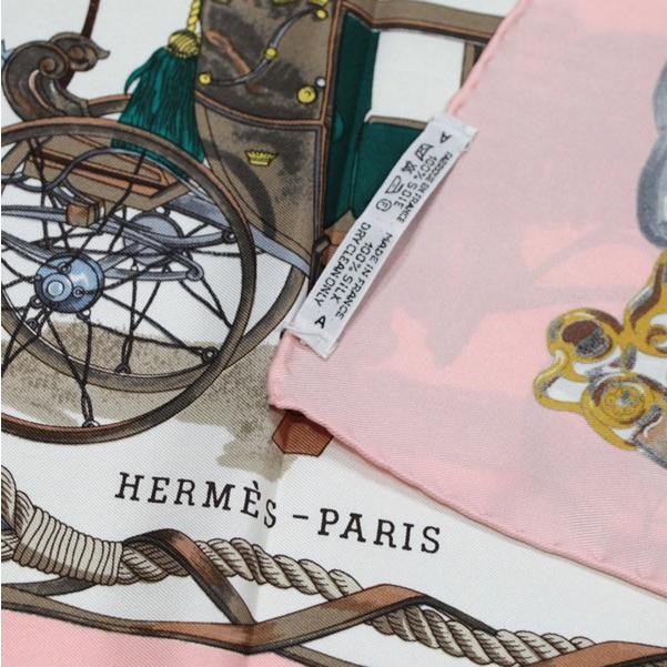 HERMES エルメス スカーフ カレ90 MUSEE 博物館 シルク100%