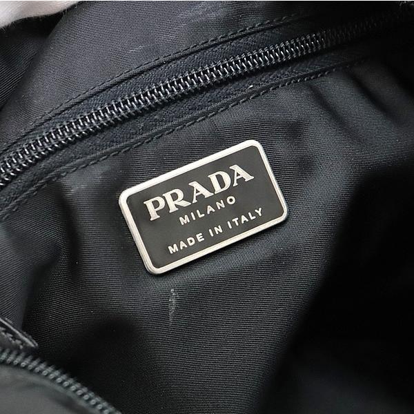 プラダ PRADA 三角ロゴ 斜めがけ ショルダーバッグ マチなし ナイロン