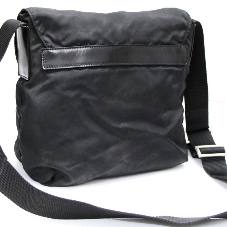 プラダ PRADA 三角ロゴ フラップ シングルポケット ショルダーバッグ