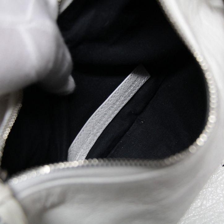 バレンシアガ BALENCIAGA ルカゴールXS ショルダーバッグ レザー 白 6713039 【73542】 バレンシアガ BALENCIAGA ルカゴールXS ショルダーバッグ レザー 白