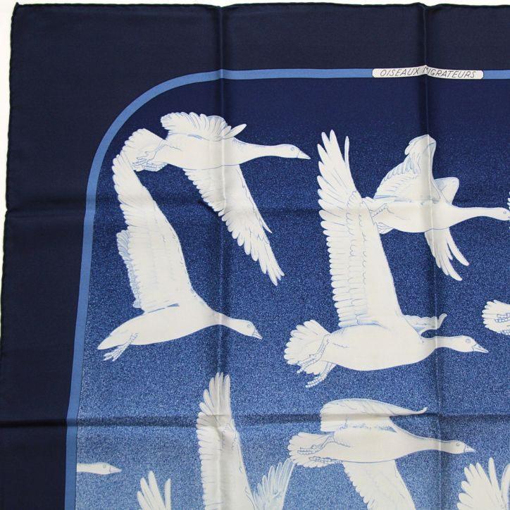 お値下げ❗️HERMESカレ90 渡り鳥 エルメス HERMES カレ90 大判スカーフ Oiseaux Migrateurs 渡り鳥