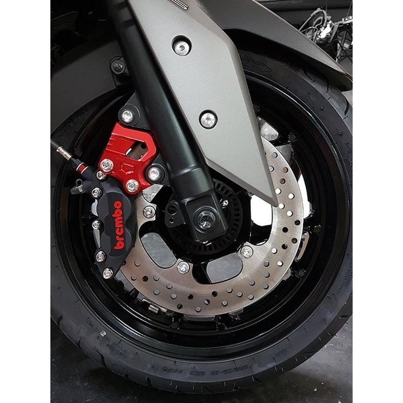 ブレーキ　確認用 DOG HOUSE XMAX250 267mmディスク BREMBO 40mmピッチ キャリパー