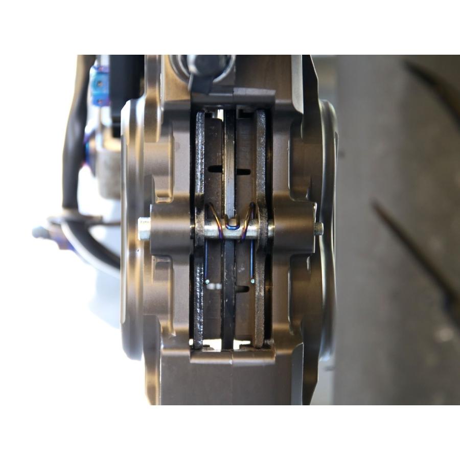 ユ*ン様 brembo キャリパー40mm サポート、ステンバンジョー 、ピン付 JSM Brembo 4POT 40mmピッチキャリパー用 ステンレスパッドスプリング