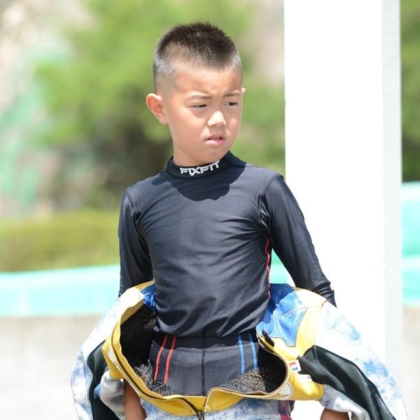 Motogpライダーも愛用する ポケバイ ミニバイクのキッズ用インナー Fixfit 皮ツナギ レーシングスーツの下に着るアンダーウェア fi 009 Sa Fixfit Kids 01 アトマイズ 通販 Yahoo ショッピング