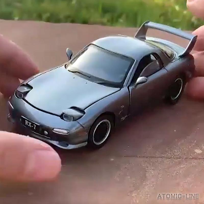 マツダ（Mazda） RX-7 1/32 ミニカー 全3色 ライト点灯 エンジン