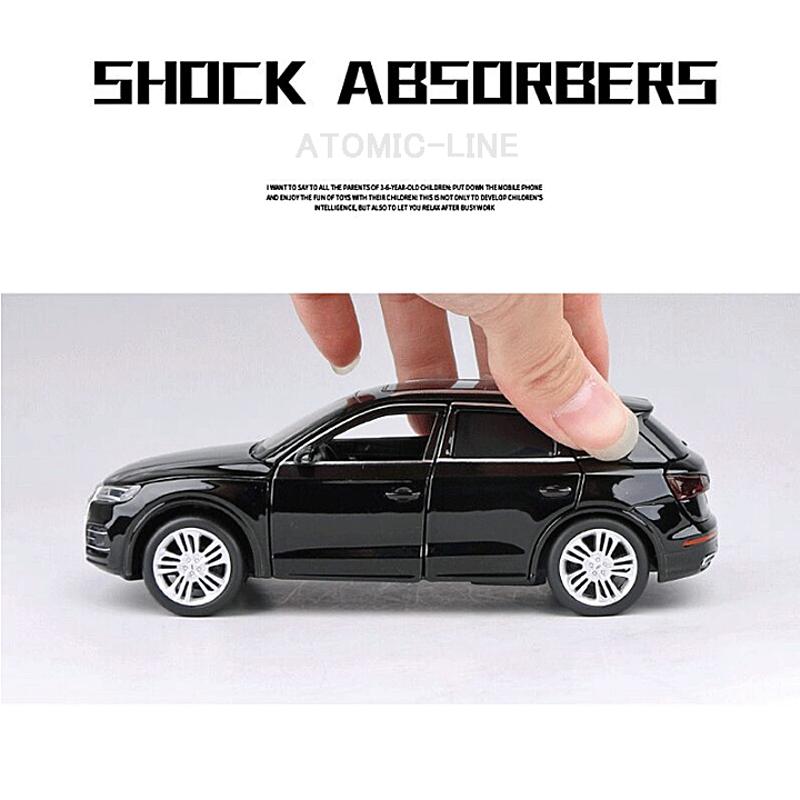 1/18 Audi 合金製ミニカー LED点灯 サウンド 鍵付 1/18 Audi 合金製ミニカー LED点灯 サウンド 鍵付