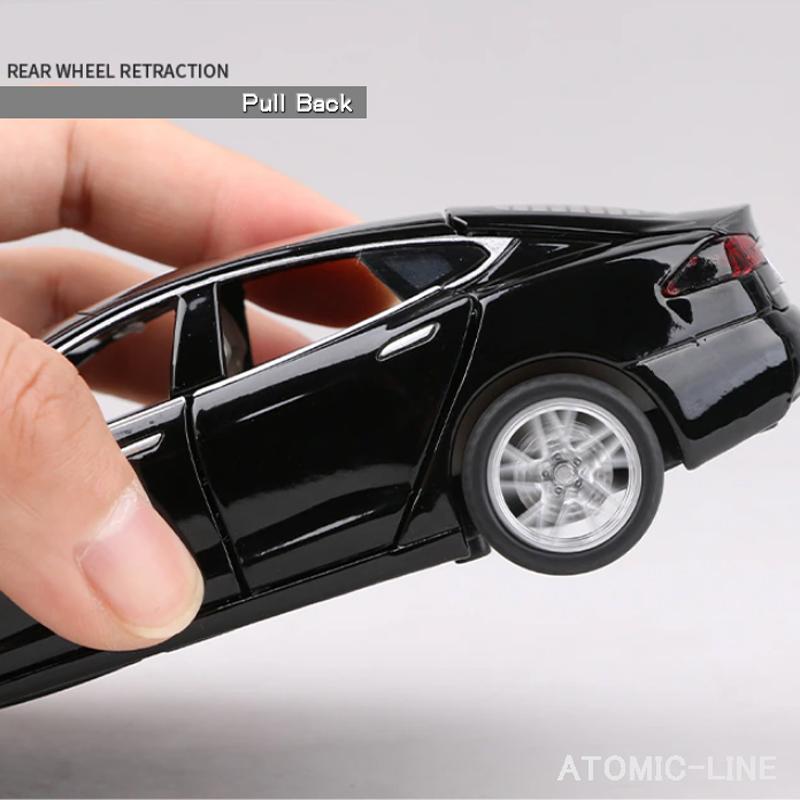 テスラ MODEL S 1/32 ミニカー 全4色 ライト点灯 エンジン