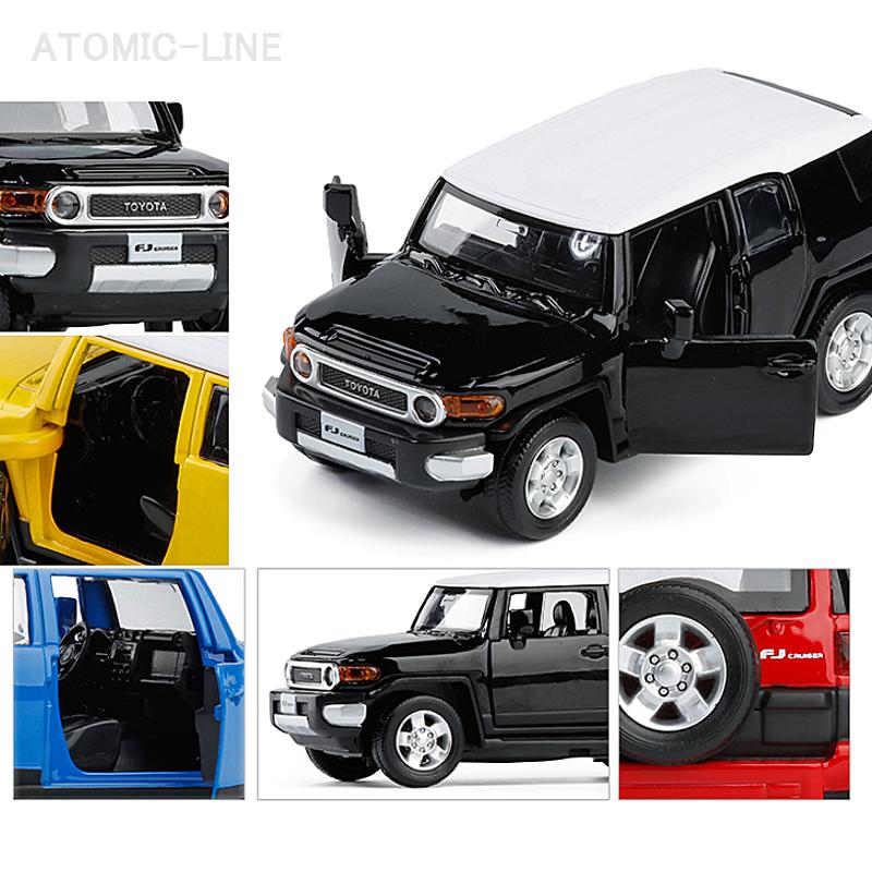 トヨタ FJ クルーザー 1/32 ミニカー 全2色 ライト点灯 合金