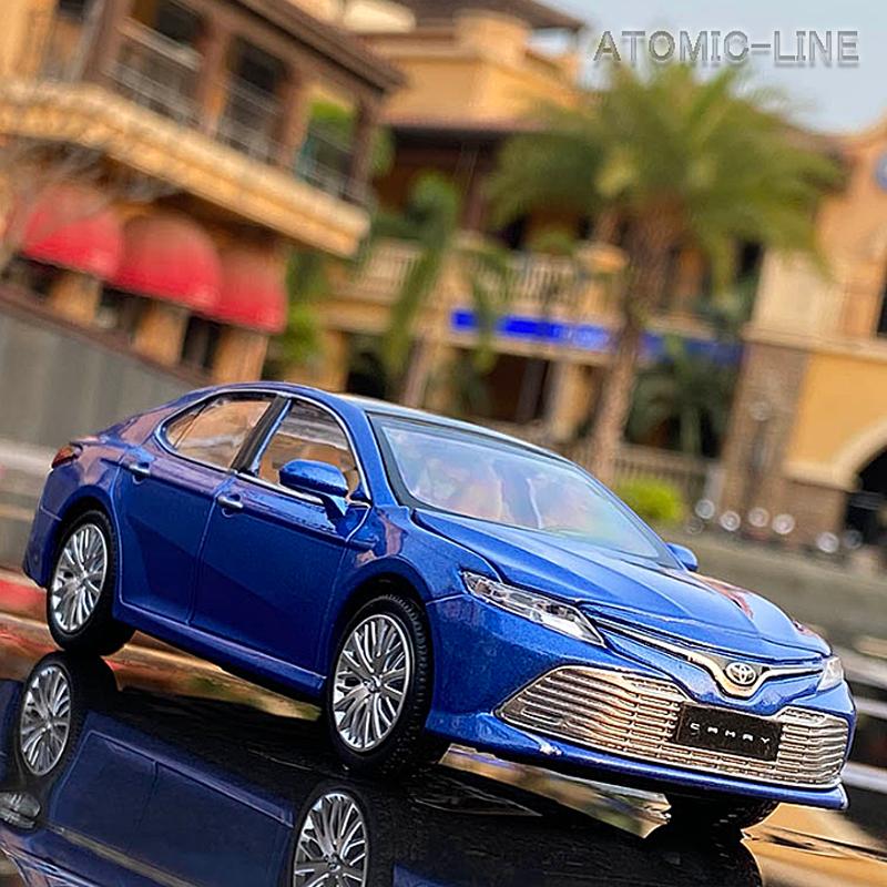 トヨタ TOYOTA カムリ CAMRY 1/32 ミニカー 全4色 ライト点灯