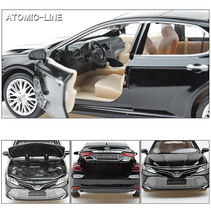 トヨタ TOYOTA カムリ CAMRY 1/32 ミニカー 全4色 ライト点灯 合金