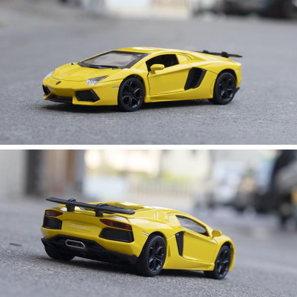 Lamborghini（ランボルギーニ） LP740-4 1/32 ミニカー 全4色 ライト