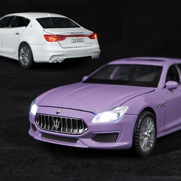 マセラティ クアトロポルテ GT S (ホワイト) (ミニカー