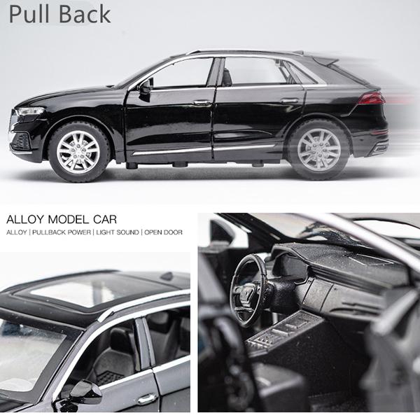 AUDi アウディ Q8 1/32 ミニカー 全4色 ライト点灯 エンジンサウンド