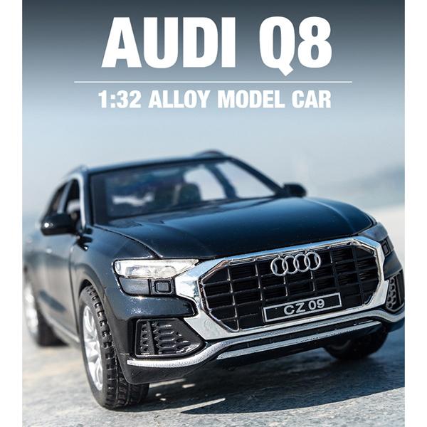 AUDi アウディ Q8 1/32 ミニカー 全4色 ライト点灯 エンジン
