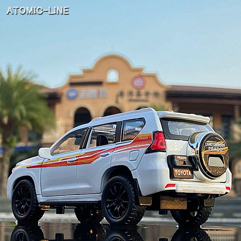 トヨタ TOYOTA 2017年 ランドクルーザー プラド 1/32 ミニカー