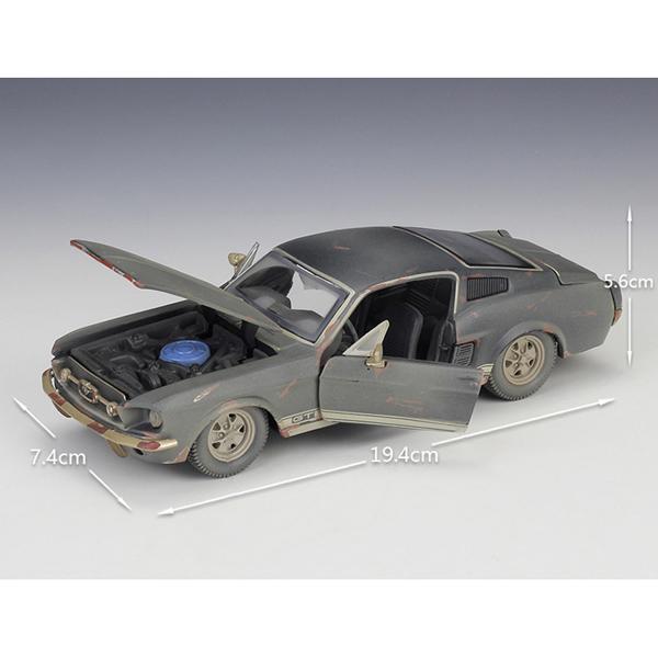 1967年式 フォード マスタング GT 1/24 ミニカー 合金モデル
