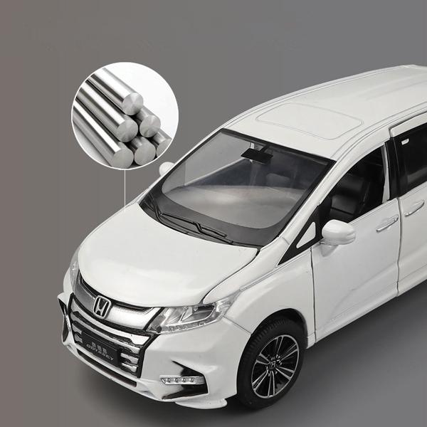 ホンダ HONDA オデッセイ 1/32 ミニカー 全4色 ライト点灯 エンジン