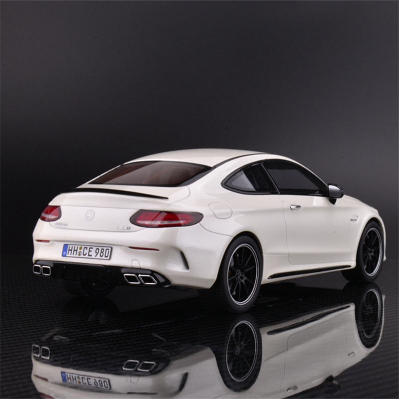 メルセデスAMG メルセデス ベンツ C63S クーペ AMG 1/32