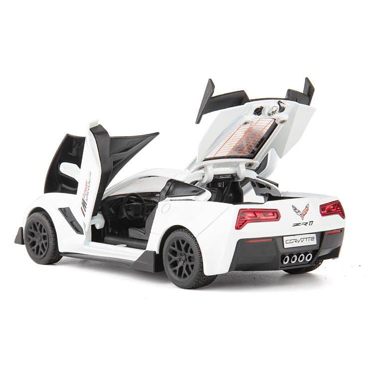 CORVETTE（コルベット） シボレー C7 1/32 ミニカー 全5色 ライト点灯