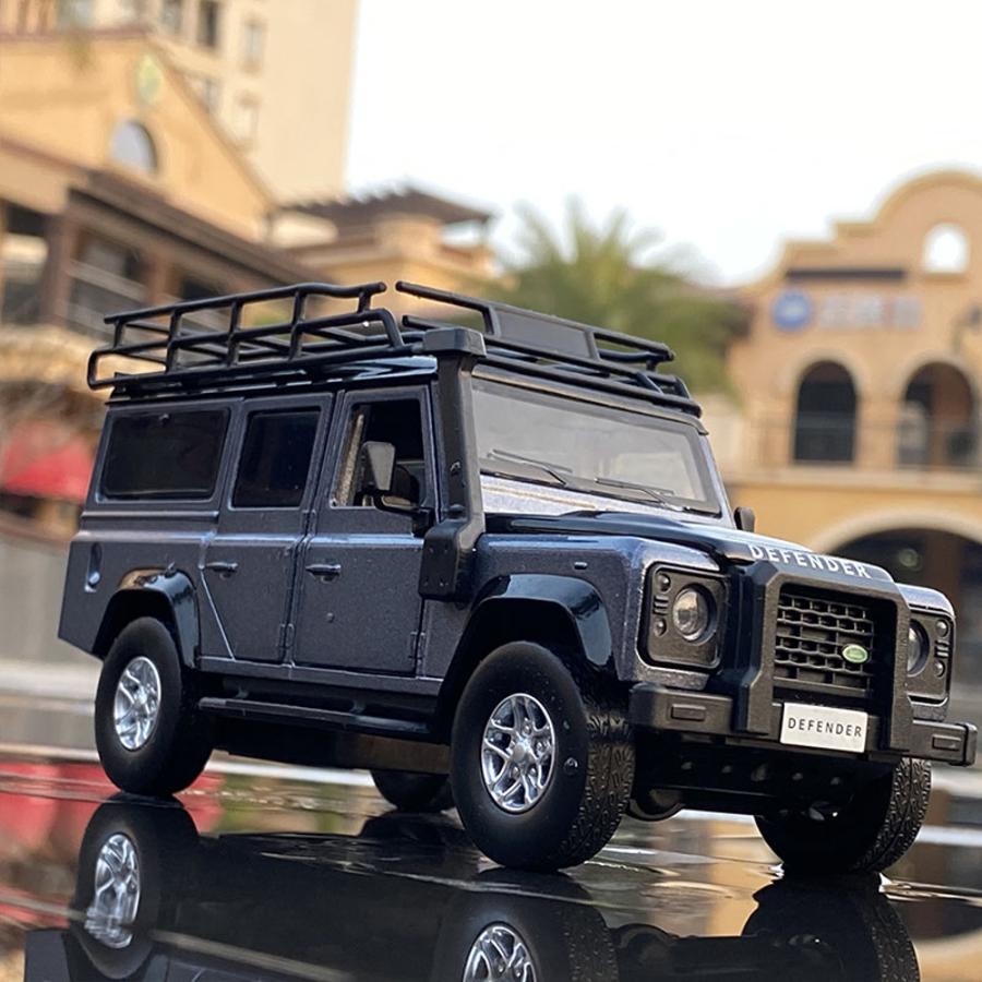 LAND ROVER ディフェンダー 1/32 ミニカー 全5色 ライト点灯 エンジン