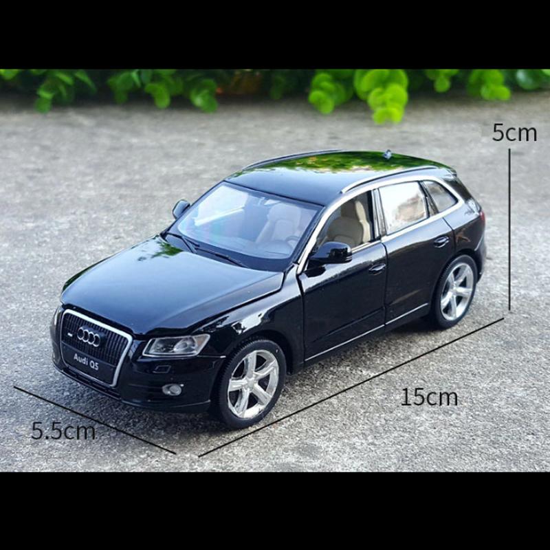 Audi Q5 ミニカー Audi collection AUDi アウディ Q5 1/32 ミニカー 全3色 ライト点灯 エンジン