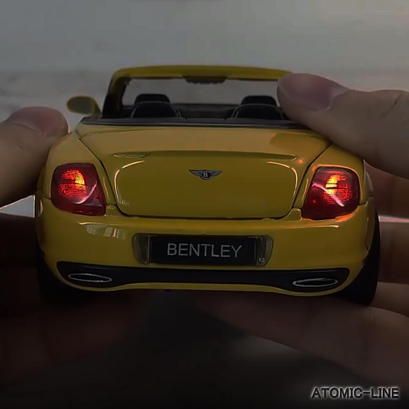 レア　BENTLEY ミニカー用駐車場 リフト付き Bentley コンチネンタル GT 1/24 ミニカー 全3色 ライト点灯 エンジン