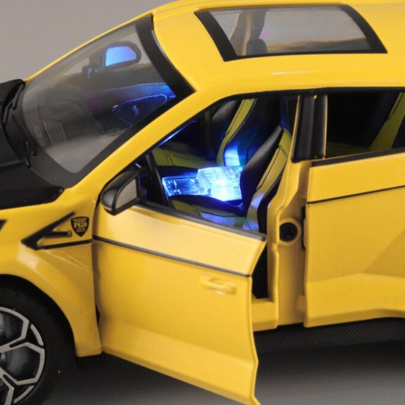 Lamborghini（ランボルギーニ） URUS ウルス 1/24 ミニカー 全4色
