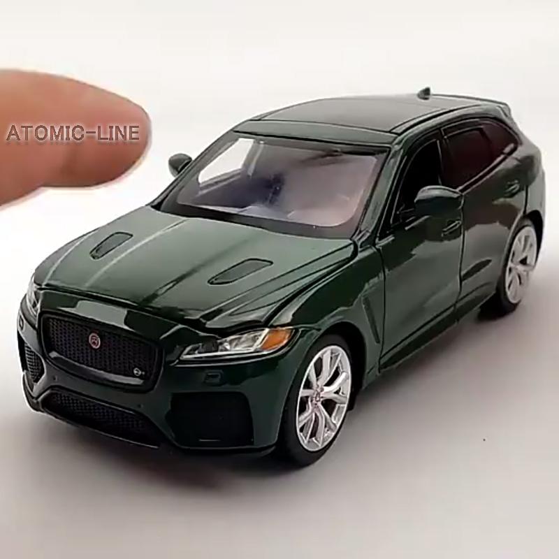 JAGUAR（ジャガー） F-PACE 1/32 ミニカー 全4色 ライト点灯 エンジン