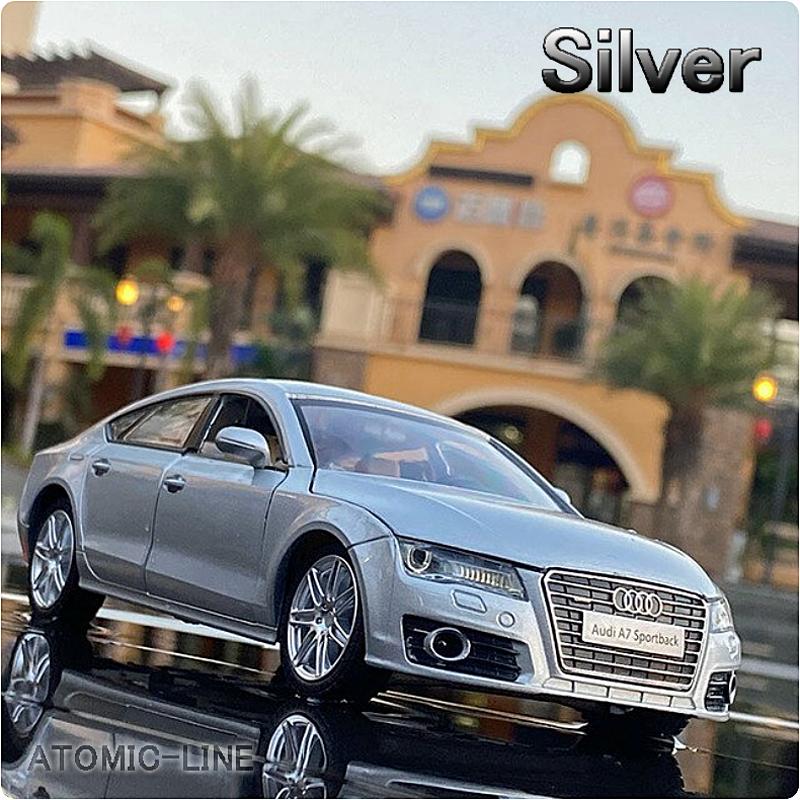Audi 公式A7 ミニカー　非売品 AUDI アウディ A7 1/32 ミニカー 全3色 ライト点灯 エンジン