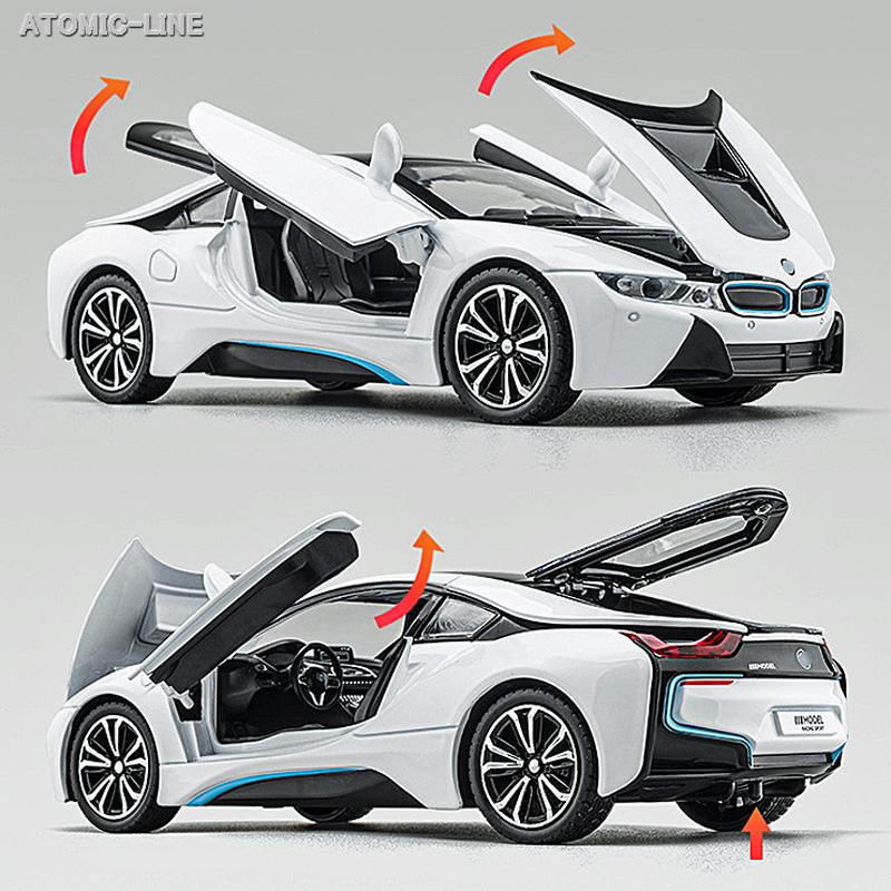 BMW i8 1/24 ミニカー 全2色 ライト点灯 エンジンサウンド 合金